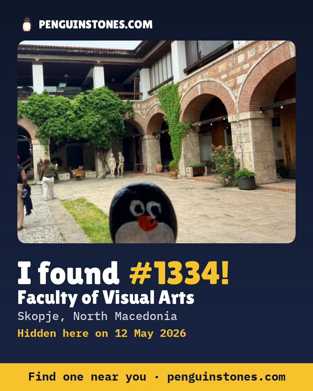 Obrázok s nápisom „I found #1334“: fotka kameňa, kde je a ako ďaleko docestoval